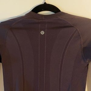 SOLD DONT BUY lululemon swiftly tech long sleeve